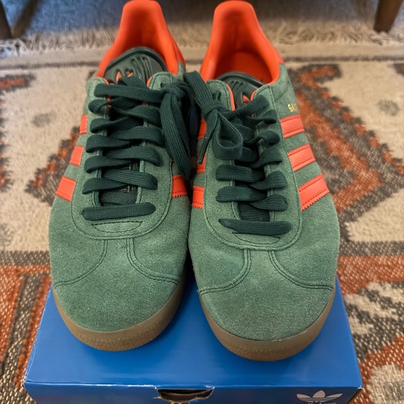 Men’s Adidas Gazelle Green with Orange Accents - Picture 3 of 4